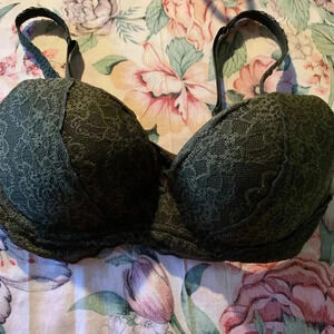Pink Victoria Secret Women’s Green Bra Size Small C Cup Size A